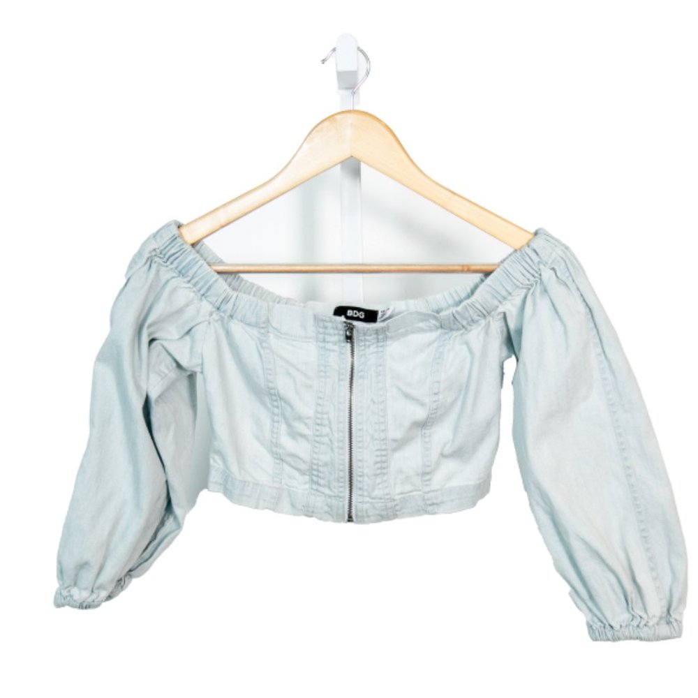 BDG Off-The-Shoulder Crop Top